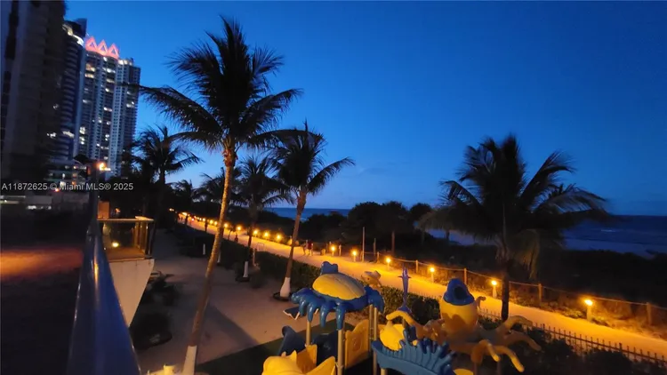 Maison Grande #1535 image #62