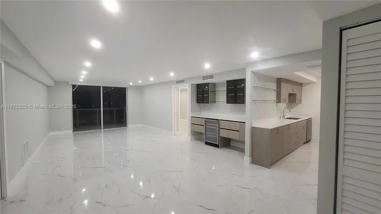 Maison Grande #1535 image #9