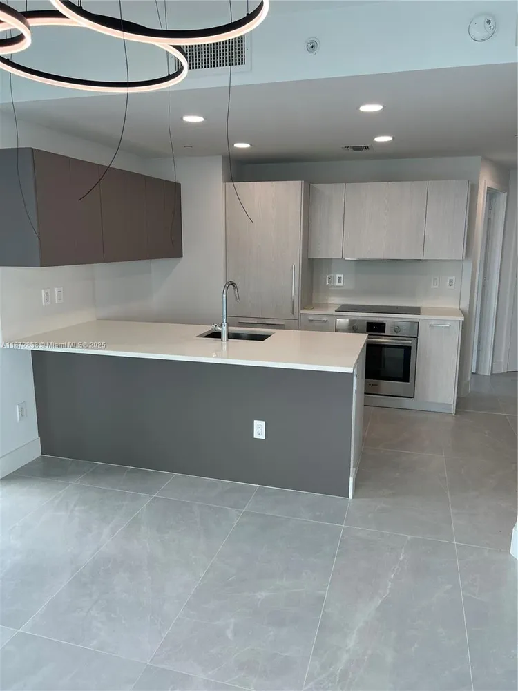 Paraiso Bayviews #906 image #16