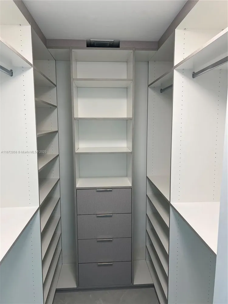 Paraiso Bayviews #906 image #29