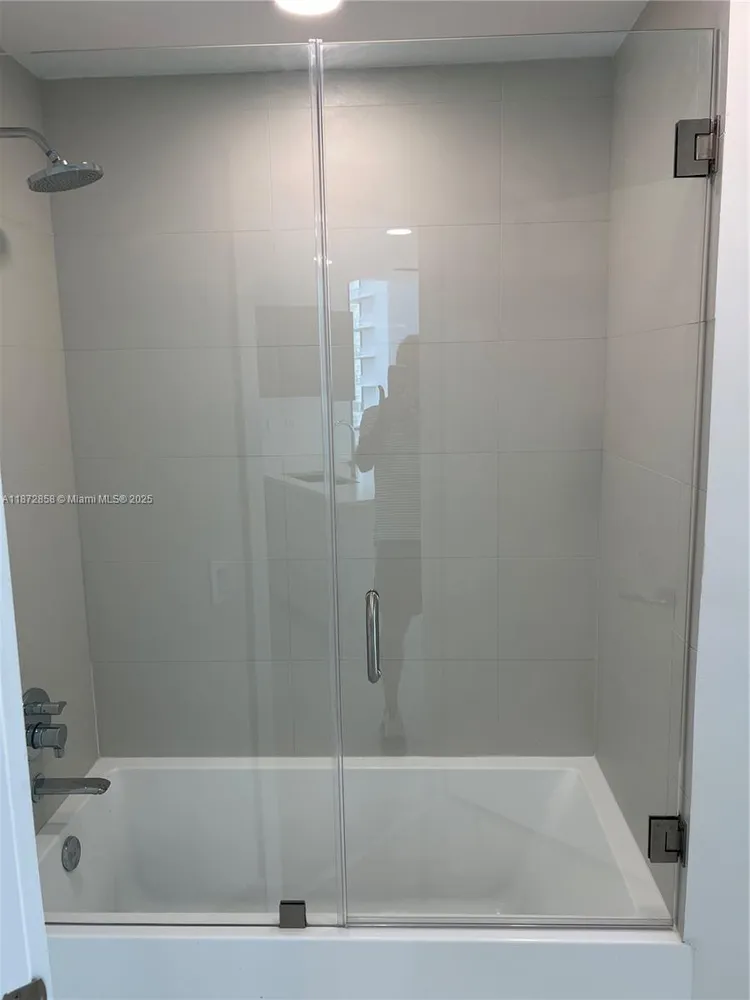 Paraiso Bayviews #906 image #35