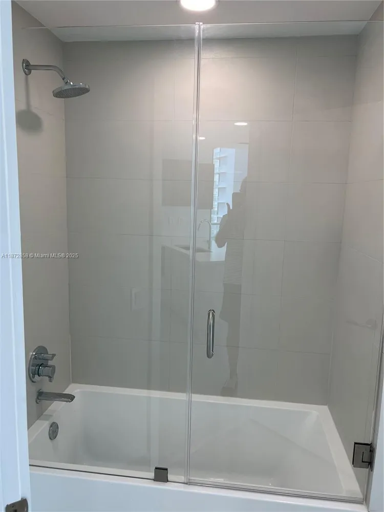 Paraiso Bayviews #906 image #36