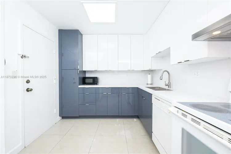 Plaza Towers North #1007 image #12