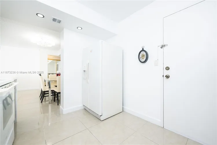 Plaza Towers North #1007 image #13