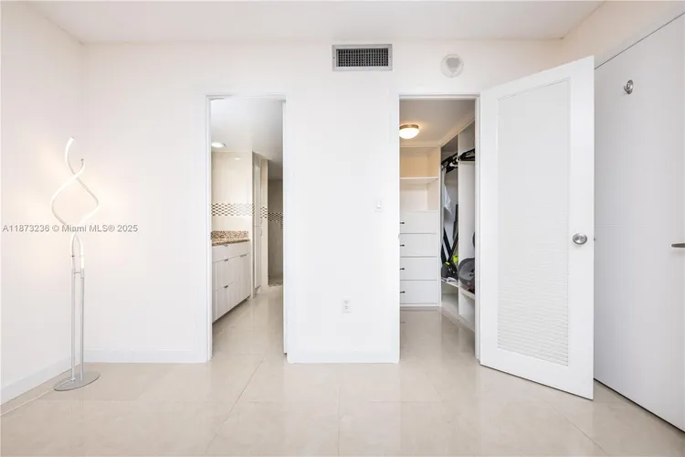 Plaza Towers North #1007 image #22