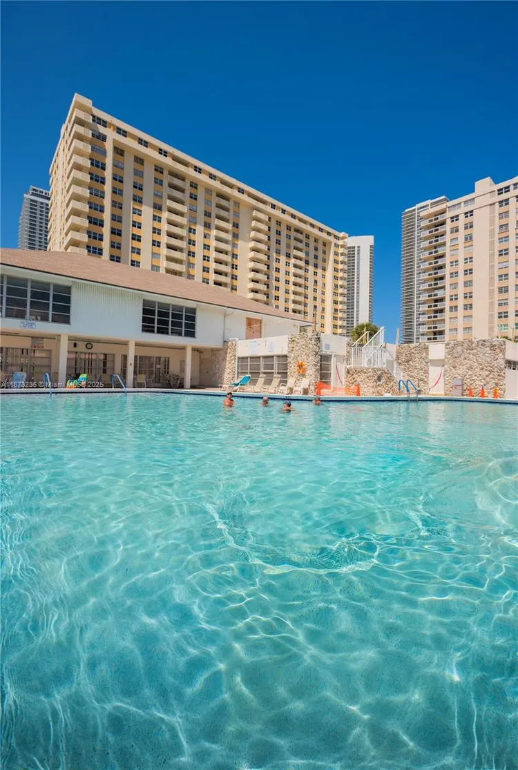 Plaza Towers North #1007 image #57