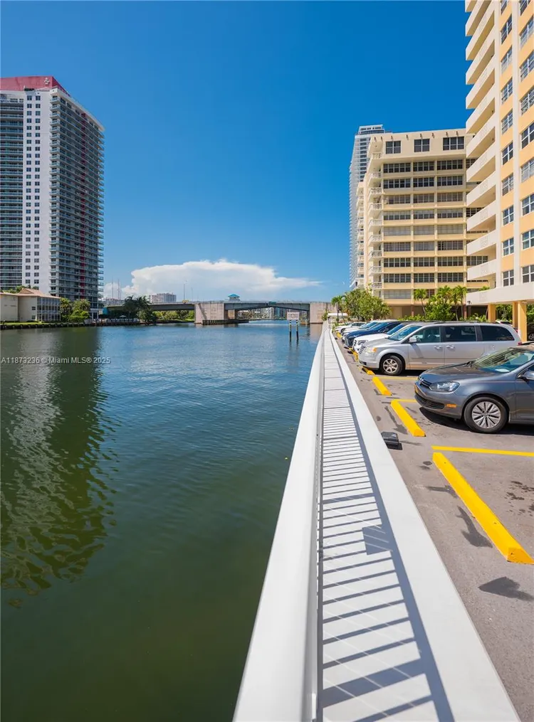 Plaza Towers North #1007 image #58