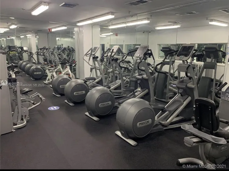 Madison Downtown #W-2105 image #12