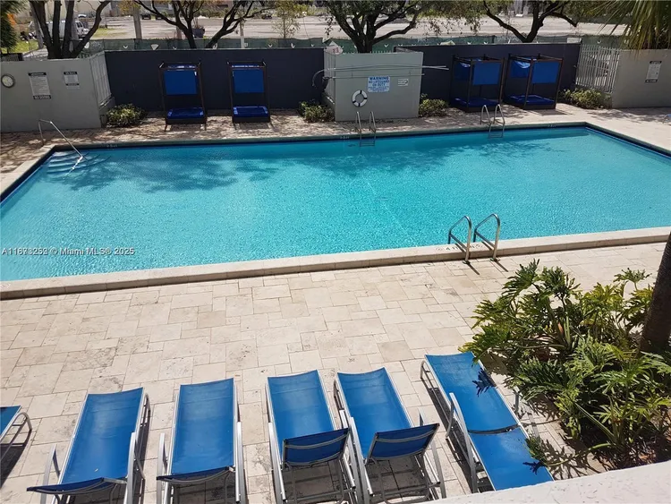 Madison Downtown #W-2105 image #16