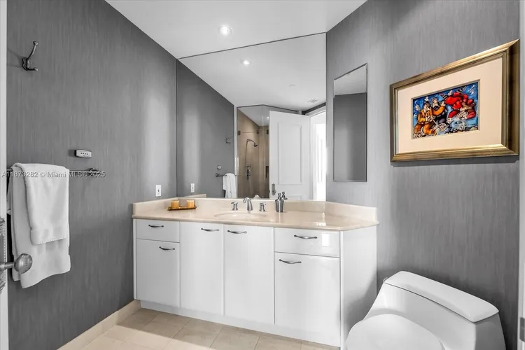 Porto Vita North Tower #2002 image #23