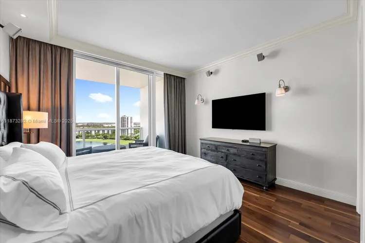 Porto Vita North Tower #2002 image #26