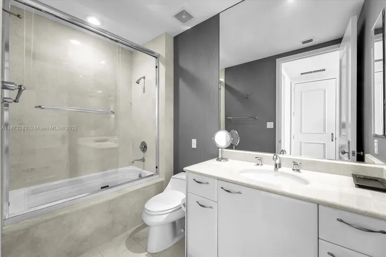 Porto Vita North Tower #2002 image #27