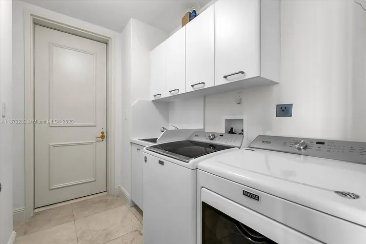 Porto Vita North Tower #2002 image #9