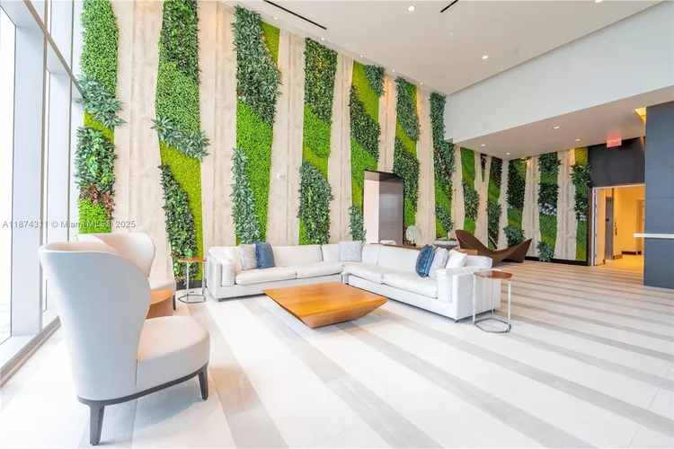 Paramount Miami Worldcenter #3001 image #20