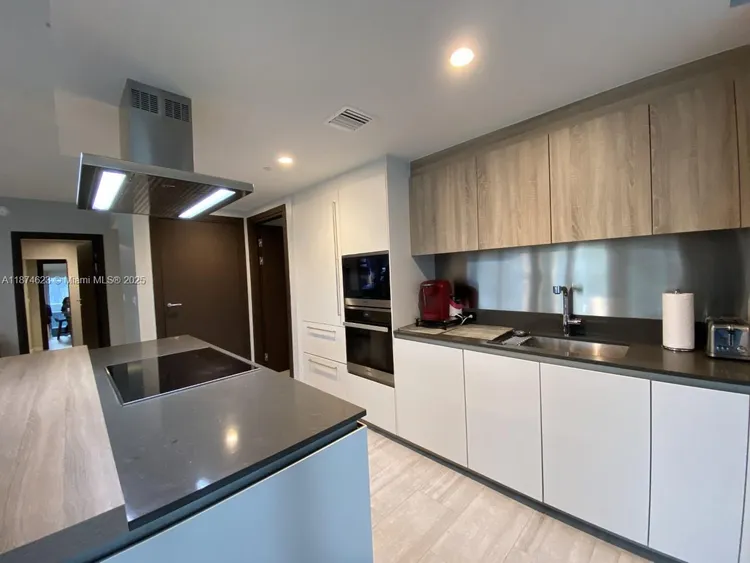 Brickell Flatiron #2201 image #8