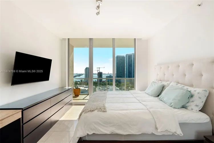 Midtown 2 #H1711 image #18