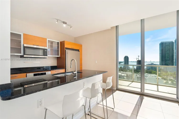 Midtown 2 #H1711 image #6