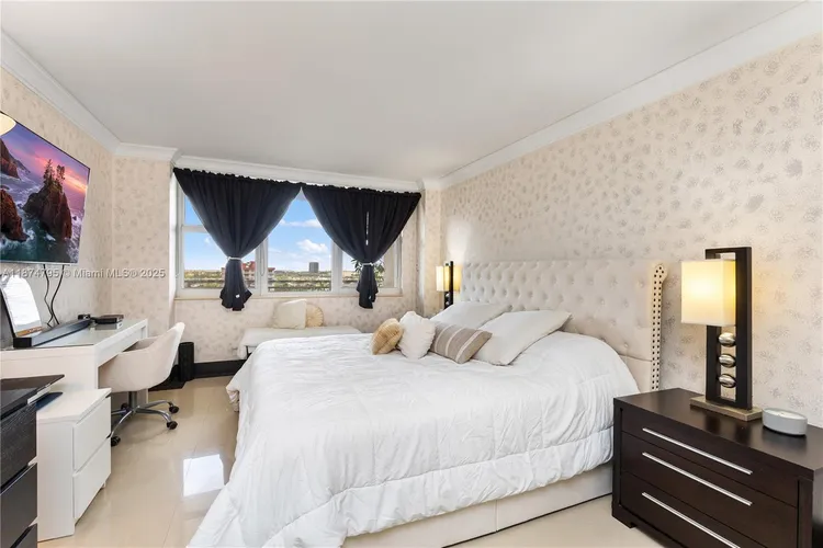 Parker Dorado #1517 image #19