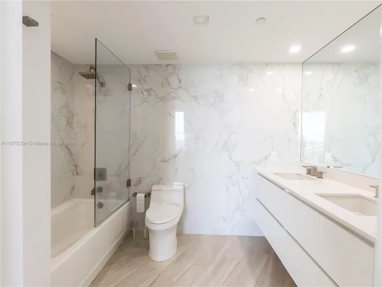 Metropolitan at Brickell #2401 image #11