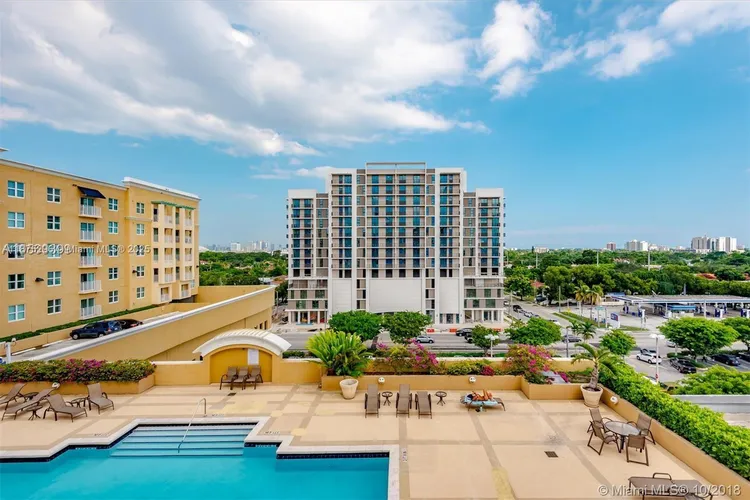 Douglas Grand #529 image #10