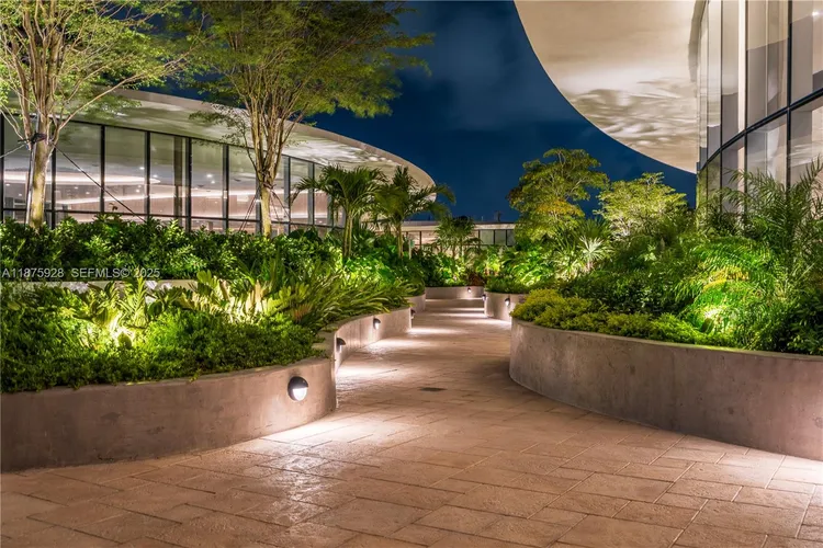 Aria Reserve South Tower #4602-S image #30