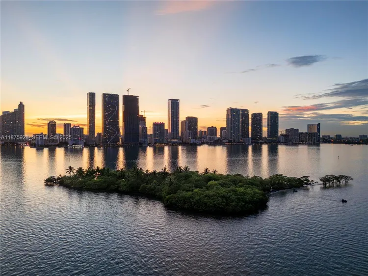 Aria Reserve South Tower #4602-S image #35