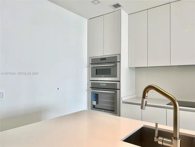 Aria Reserve South Tower #4602-S image #8