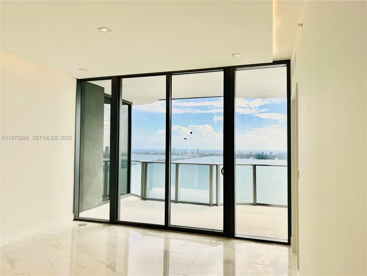 Aria Reserve South Tower #4602-S image #9