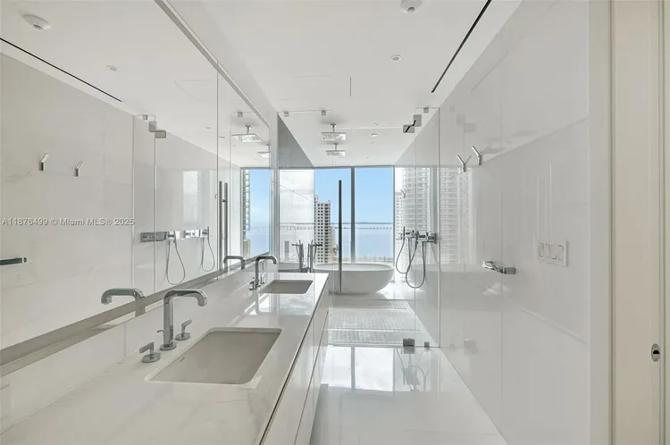 Aston Martin Residences #2402E image #46