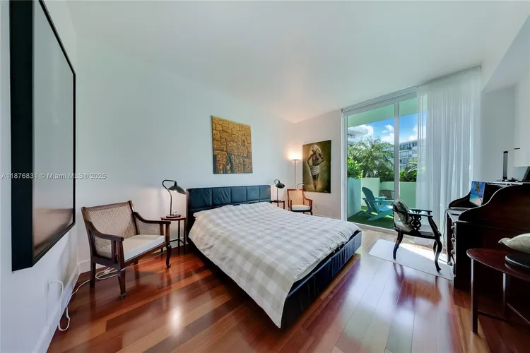 Emerald at Brickell #803 image #9