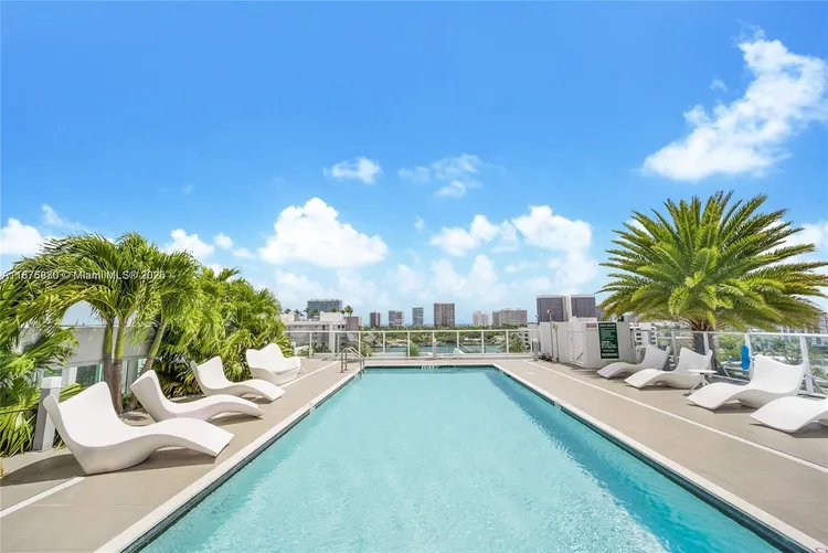 Le Jardin Residences #503 image #21