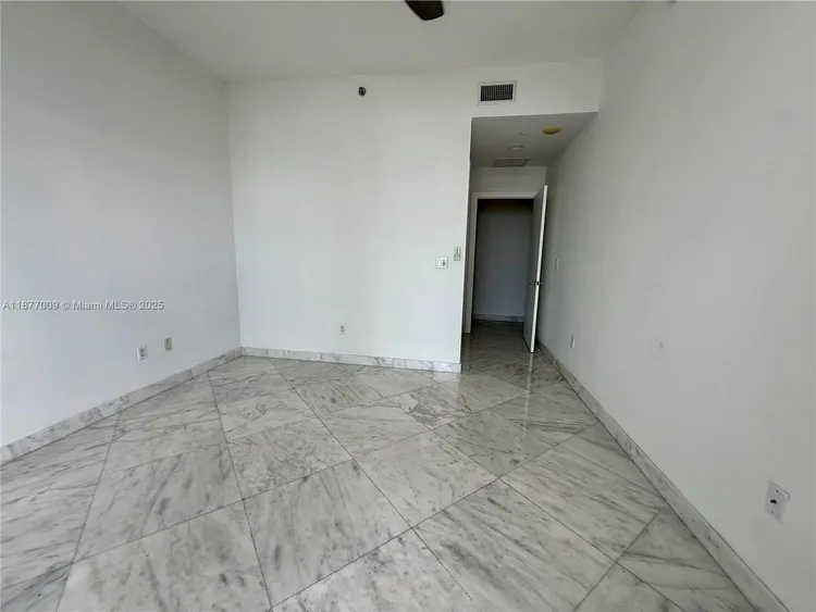 Avenue 1060 Brickell #4305 image #14