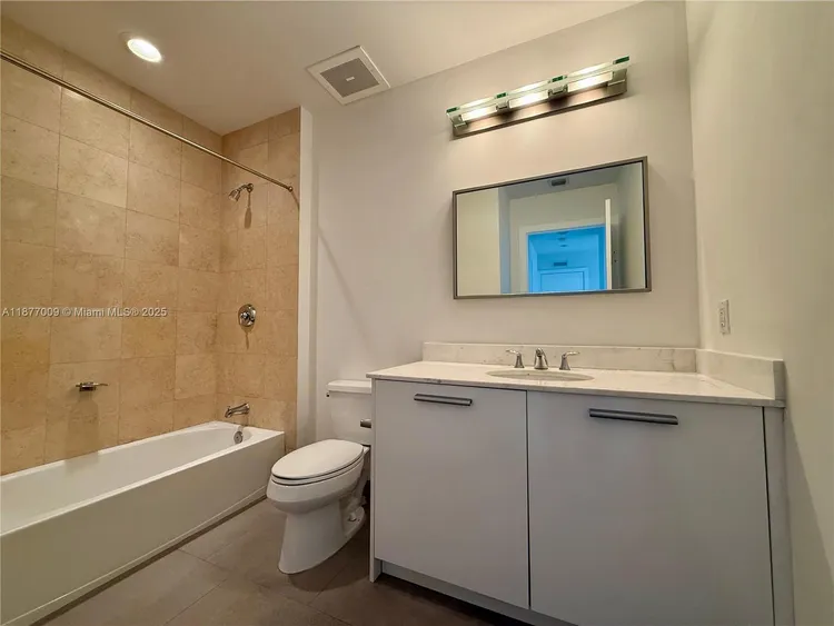 Avenue 1060 Brickell #4305 image #18