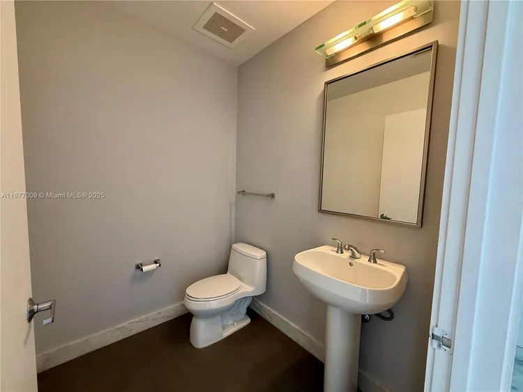 Avenue 1060 Brickell #4305 image #21