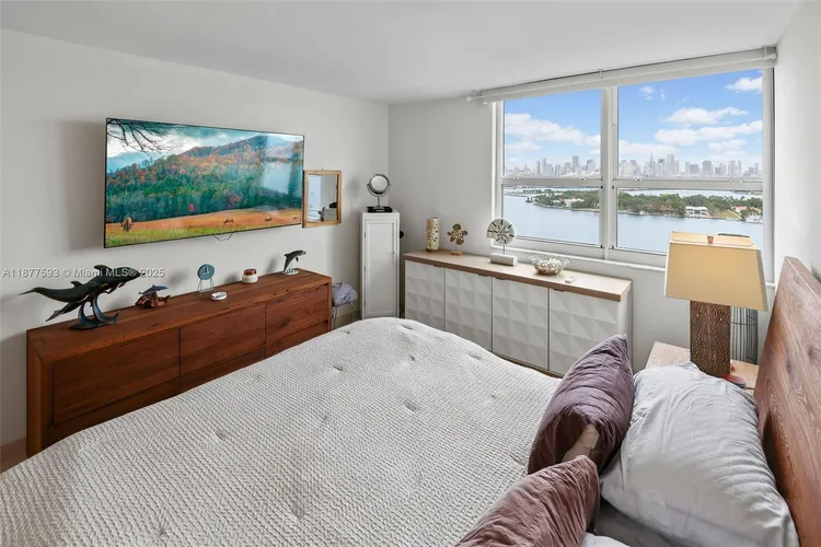 Floridian #2407 image #20