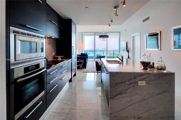 900 Biscayne Bay #4003 image #7