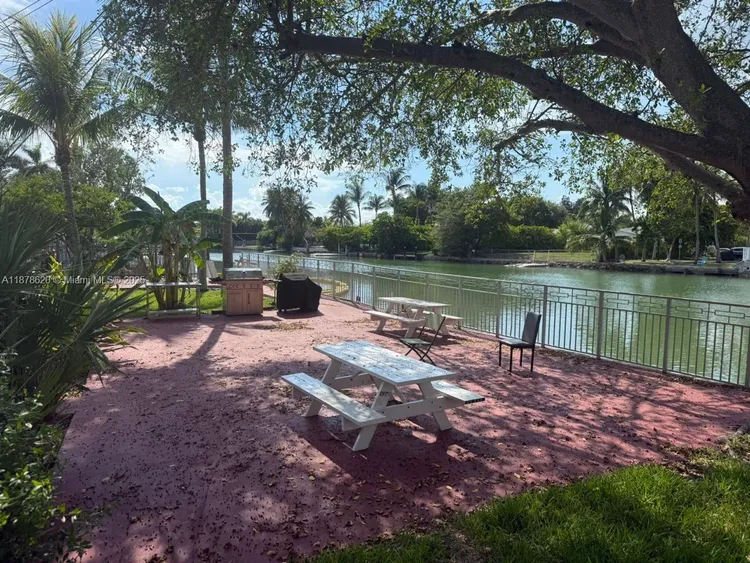 Marseilles Deco #46 image #70