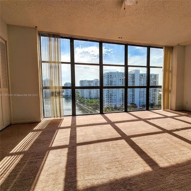 Biscayne Cove #1501 image #15