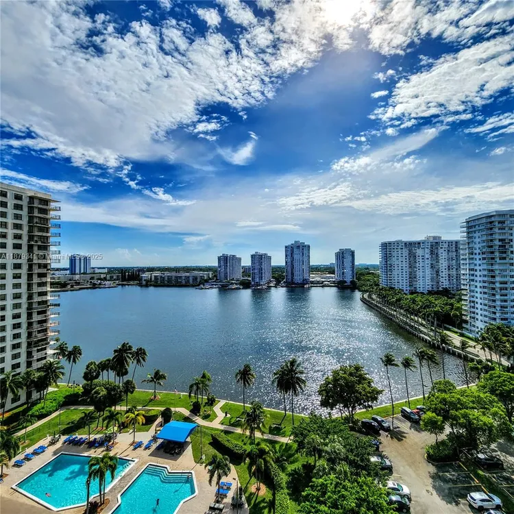 Biscayne Cove #1501 image #20
