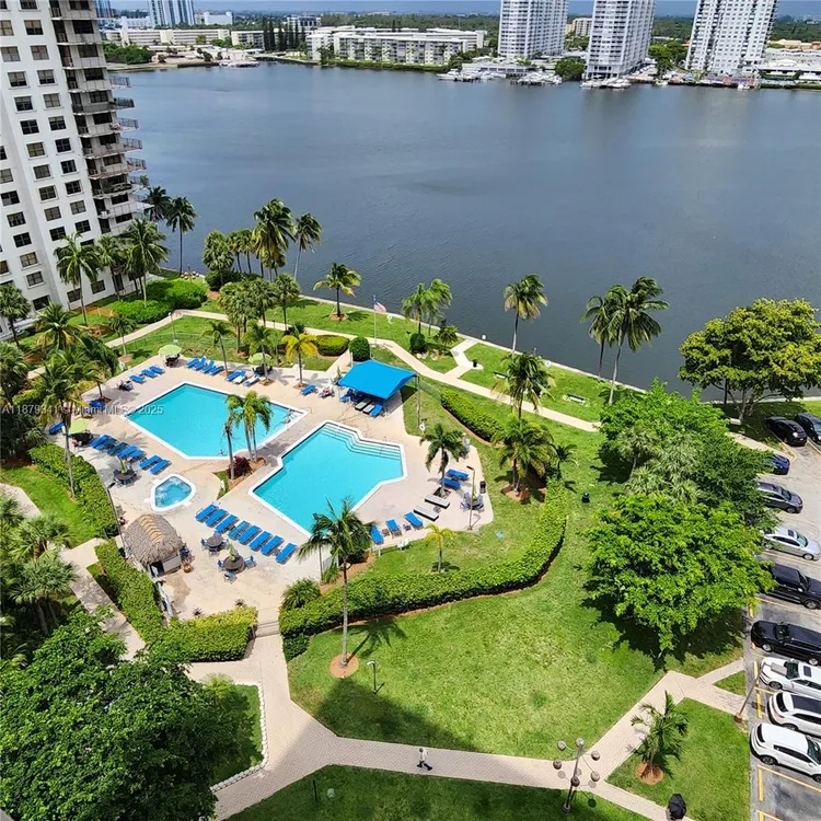 Biscayne Cove #1501 image #21