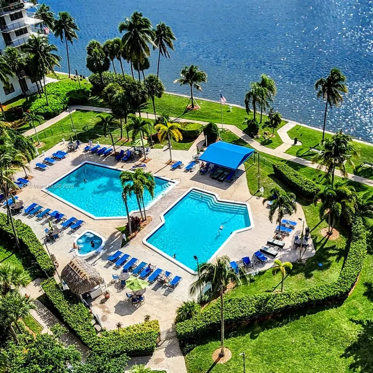 Biscayne Cove #1501 image #24