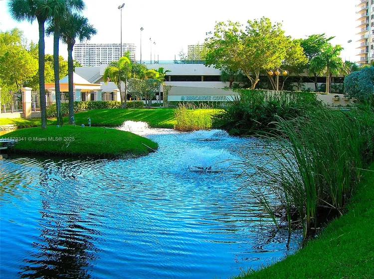 Biscayne Cove #1501 image #29