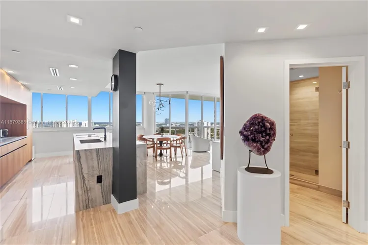 The Landmark #PH6 image #11