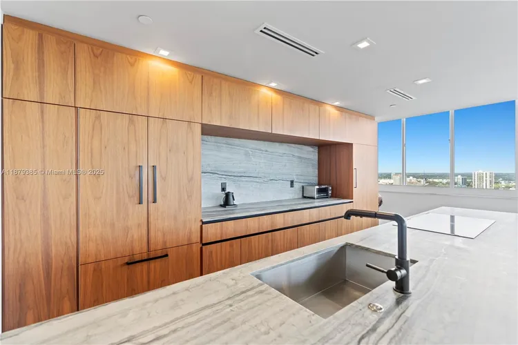 The Landmark #PH6 image #13