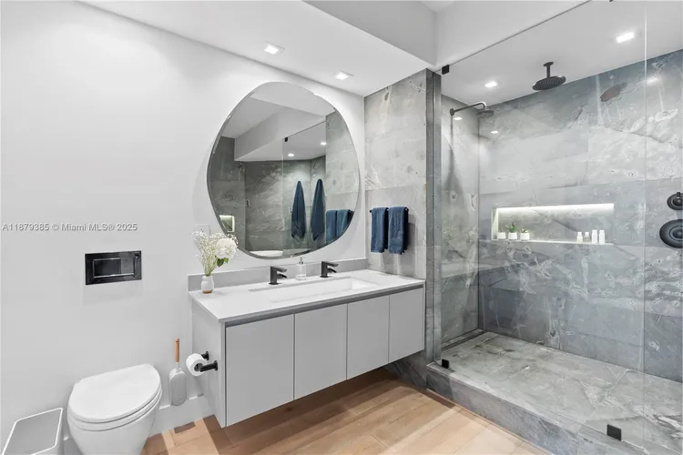 The Landmark #PH6 image #32