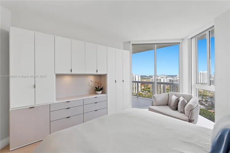 The Landmark #PH6 image #37