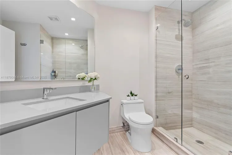 The Landmark #PH6 image #40