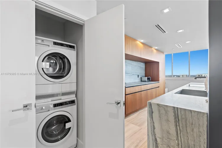 The Landmark #PH6 image #44