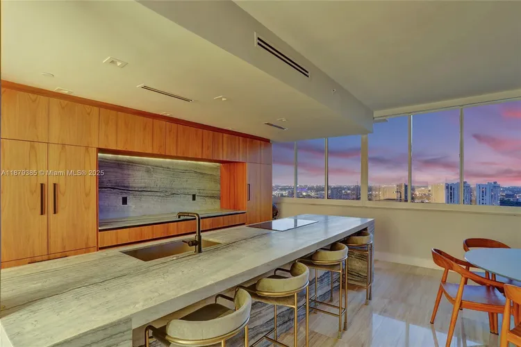 The Landmark #PH6 image #6