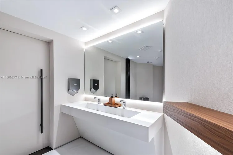 Portofino Tower #504 image #48